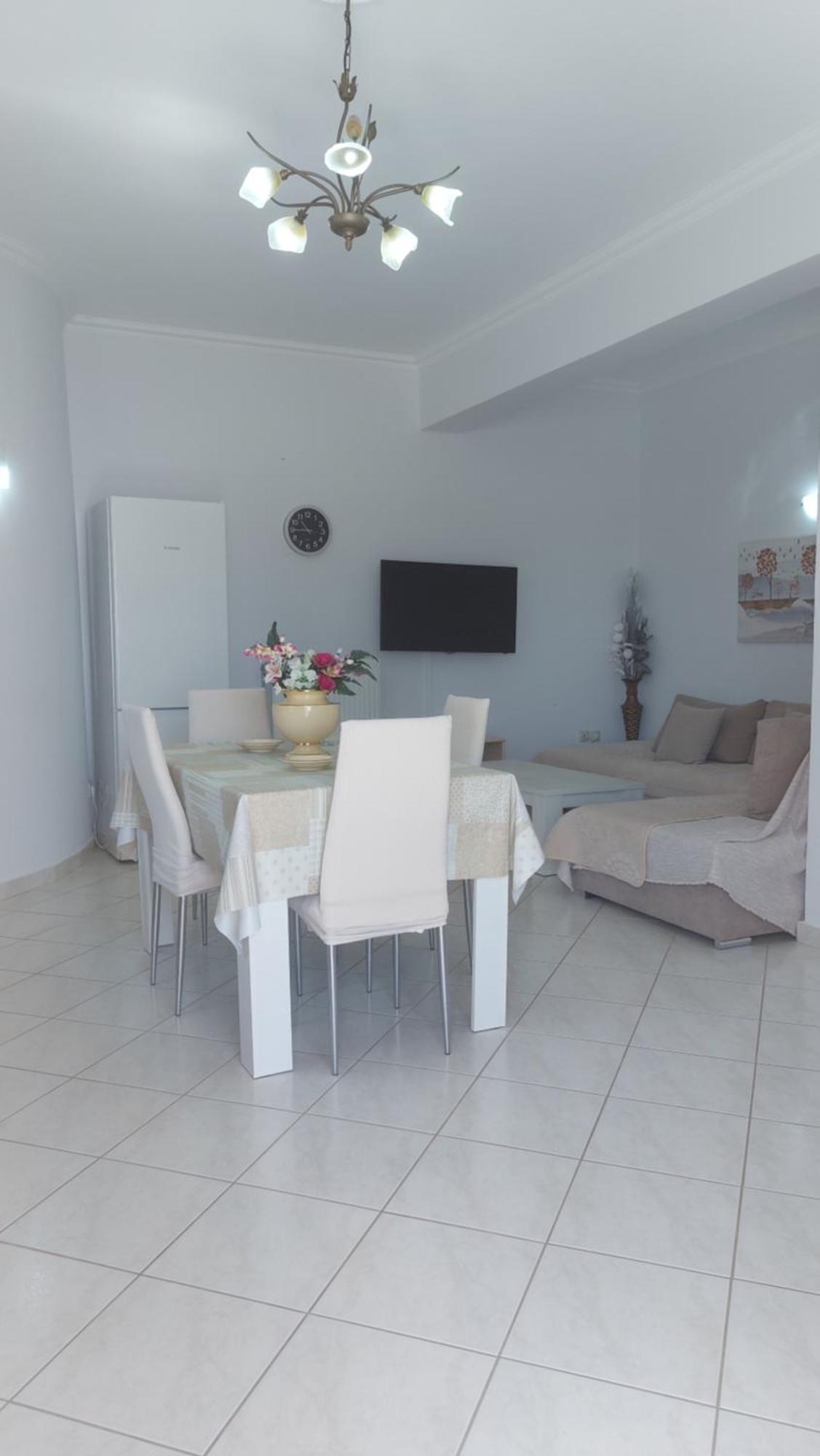 Turla'S Apartment Dassia  Bagian luar foto